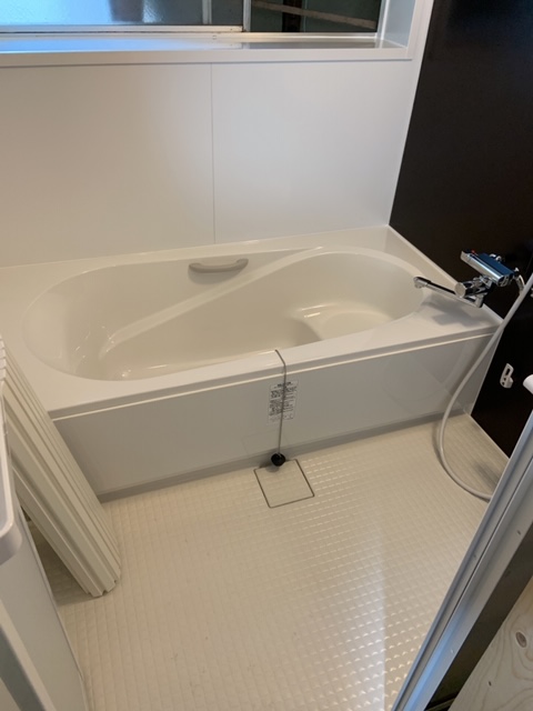 岡山県倉敷市の浴室リフォーム　～広くて暖かい～